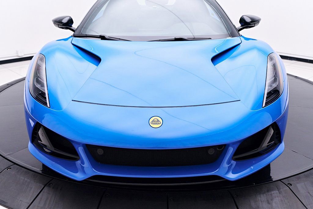 Used 2025 Lotus Emira RWD image 17