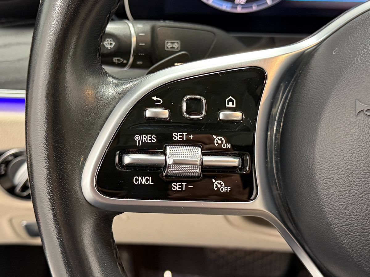 Used 2019 Mercedes-Benz E 300 4MATIC w/ Premium 1 Package image 21