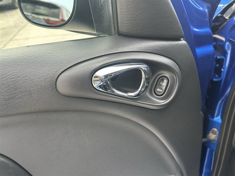 Used 2005 Chrysler PT Cruiser GT w/ Chrome Accents Group FWD image 48