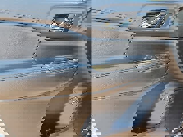 Certified 2020 GMC Acadia SLT image 29