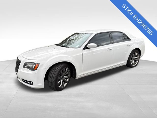 Used 2014 Chrysler 300 S image 3
