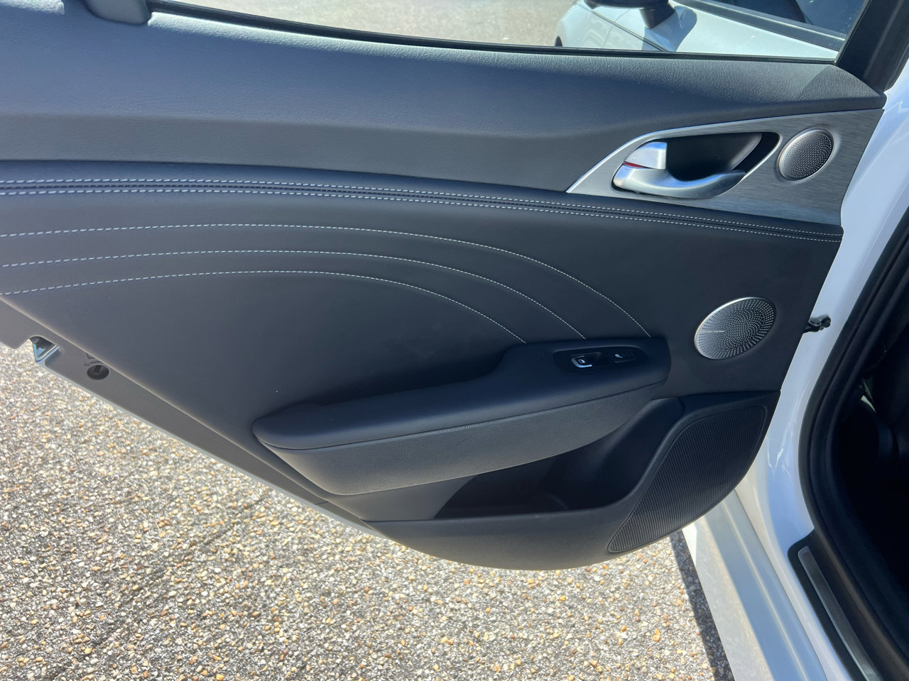 Used 2022 Kia Stinger GT2 image 29