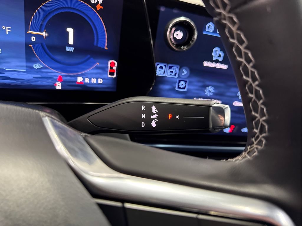 Used 2025 Chevrolet Equinox EV LT image 35