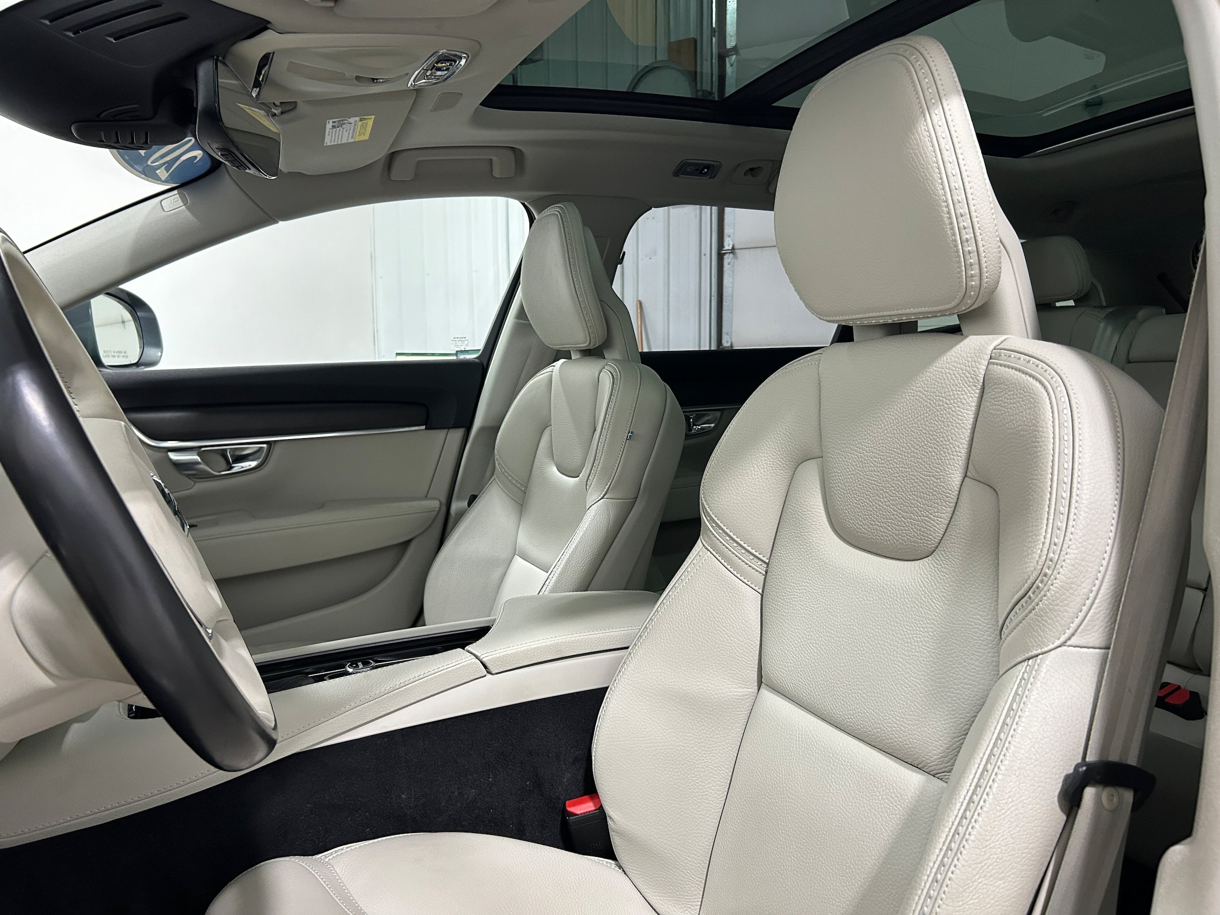 Used 2017 Volvo V90 T6 Cross Country AWD/4WD image 24