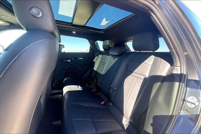 Used 2025 Land Rover Range Rover Evoque Dynamic SE AWD/4WD image 26