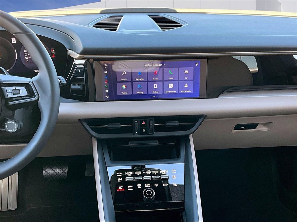 New 2026 Porsche Macan 4 Electric image 16