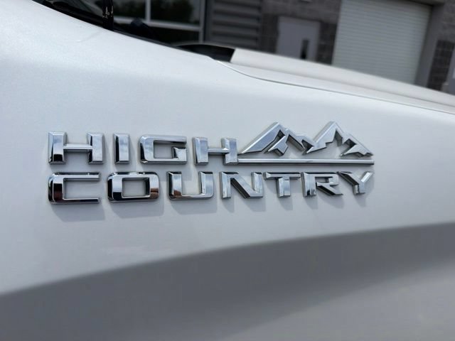 Used 2020 Chevrolet Silverado 1500 High Country AWD/4WD image 4