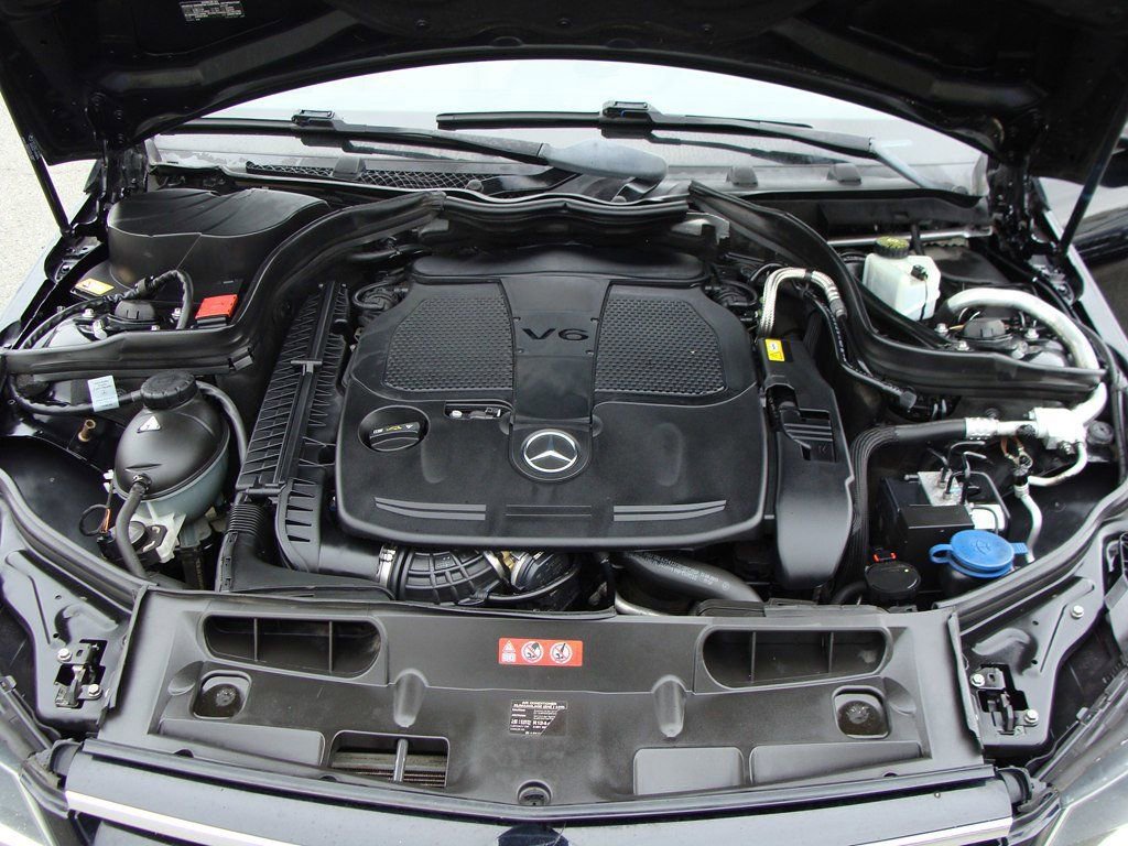 Used 2014 Mercedes-Benz C 300 4MATIC Sedan image 33