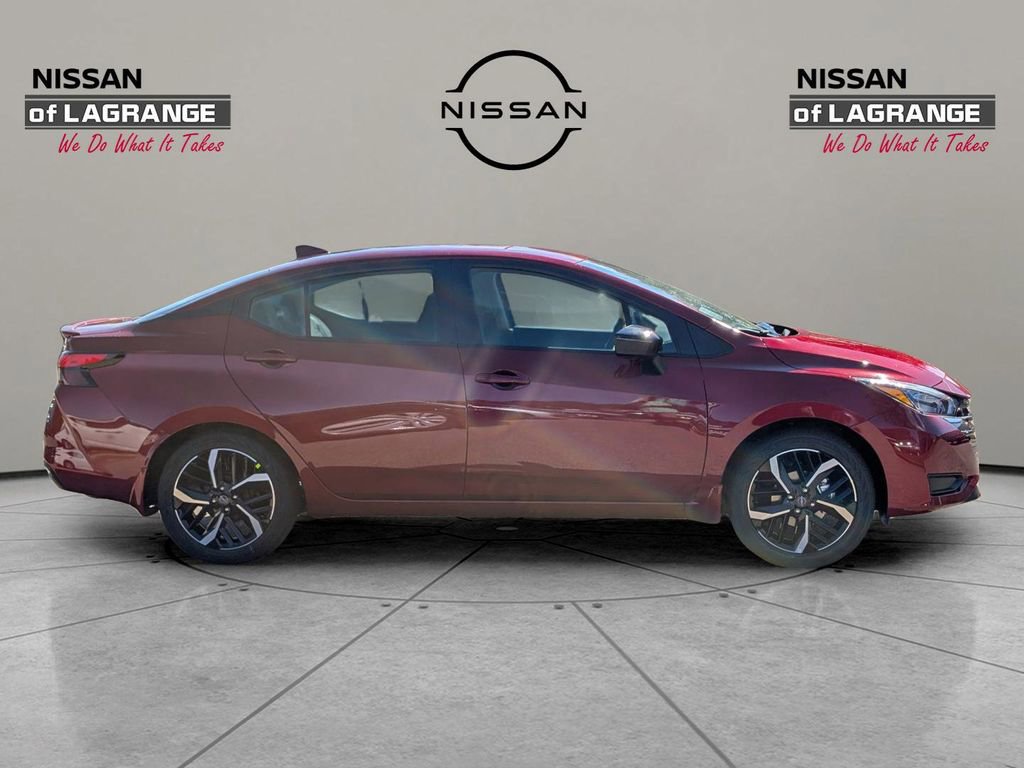 New 2025 Nissan Versa SR w/ Trunk Package image 4