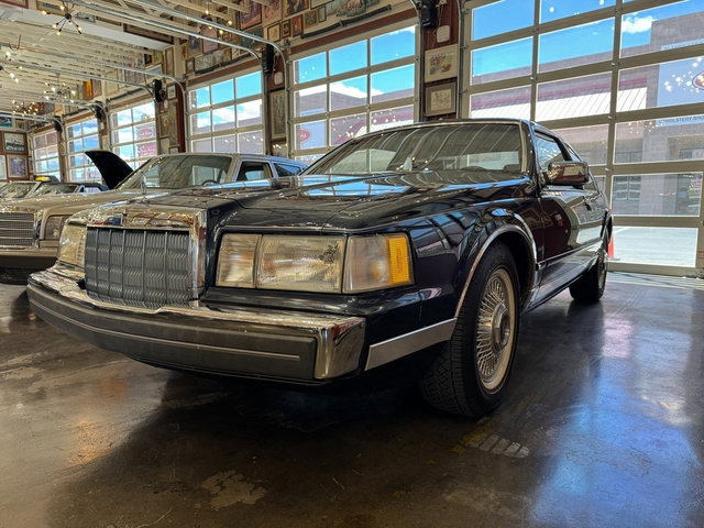 Used 1988 Lincoln Mark VII Blass image 6
