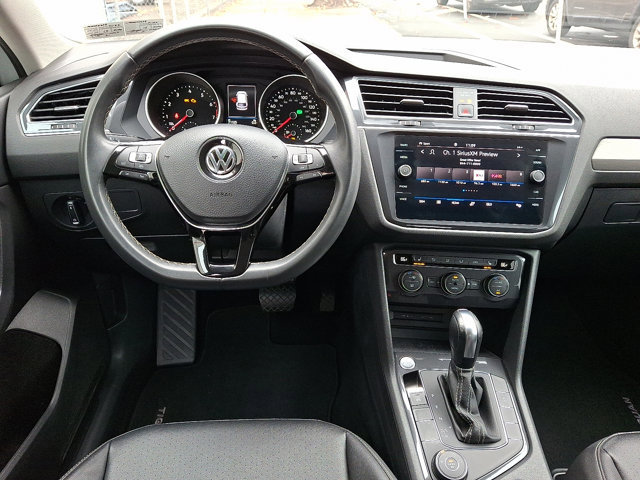 Used 2021 Volkswagen Tiguan SEL image 11