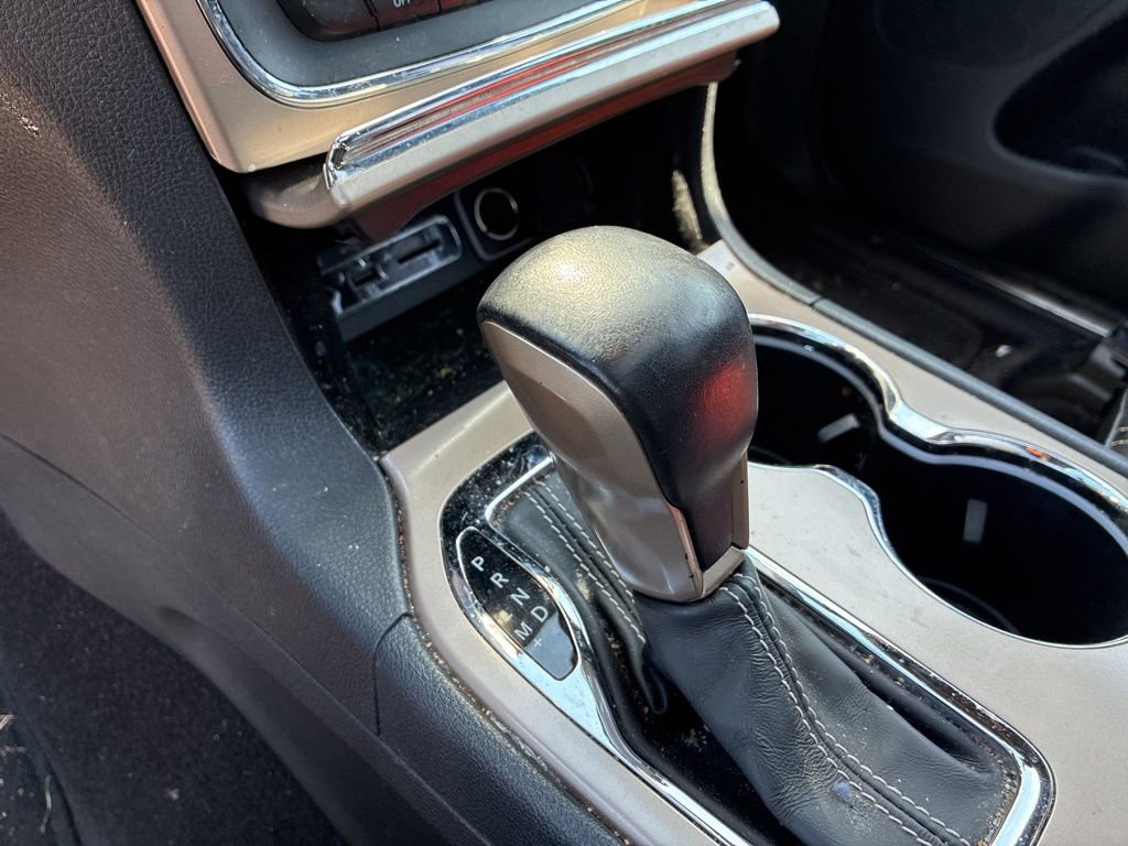 Used 2017 Jeep Grand Cherokee Limited image 13