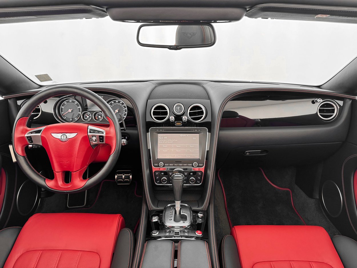 Used 2015 Bentley Continental GT image 4