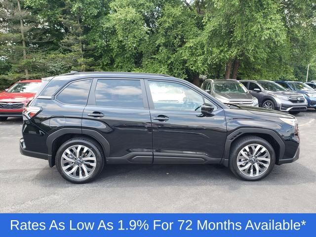 Used 2025 Subaru Forester Touring w/ Touring Package image 2