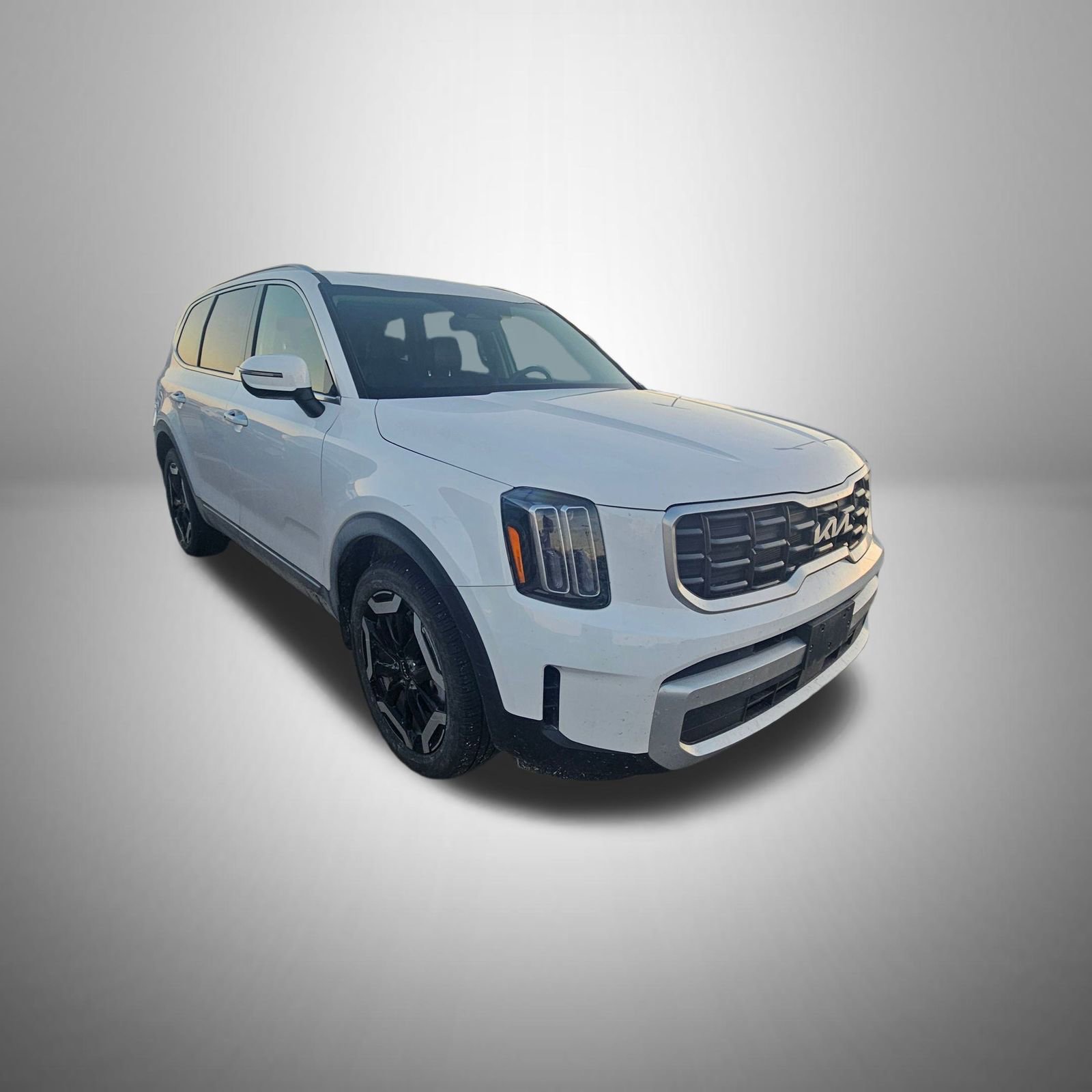 Used 2025 Kia Telluride S image 4