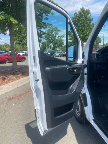 Used 2025 Mercedes-Benz Sprinter 2500 image 12