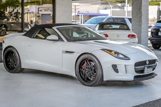 Used 2014 Jaguar F-TYPE Convertible image 4