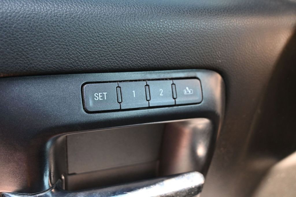 Used 2015 GMC Sierra 3500 Denali w/ Duramax Plus Package AWD/4WD image 36