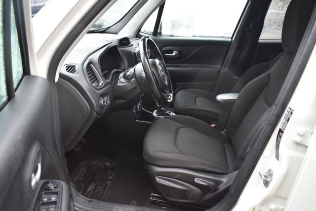 Used 2019 Jeep Renegade Altitude w/ Quick Order Package 2XM image 16