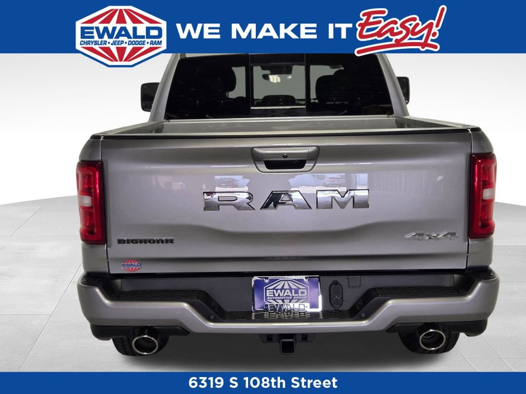 New 2026 RAM 1500 4x4 Crew Cab image 4