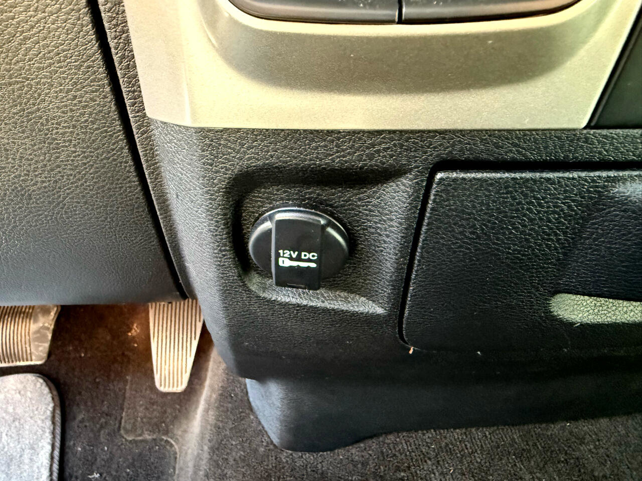 Used 2017 RAM 1500 Outdoorsman image 16
