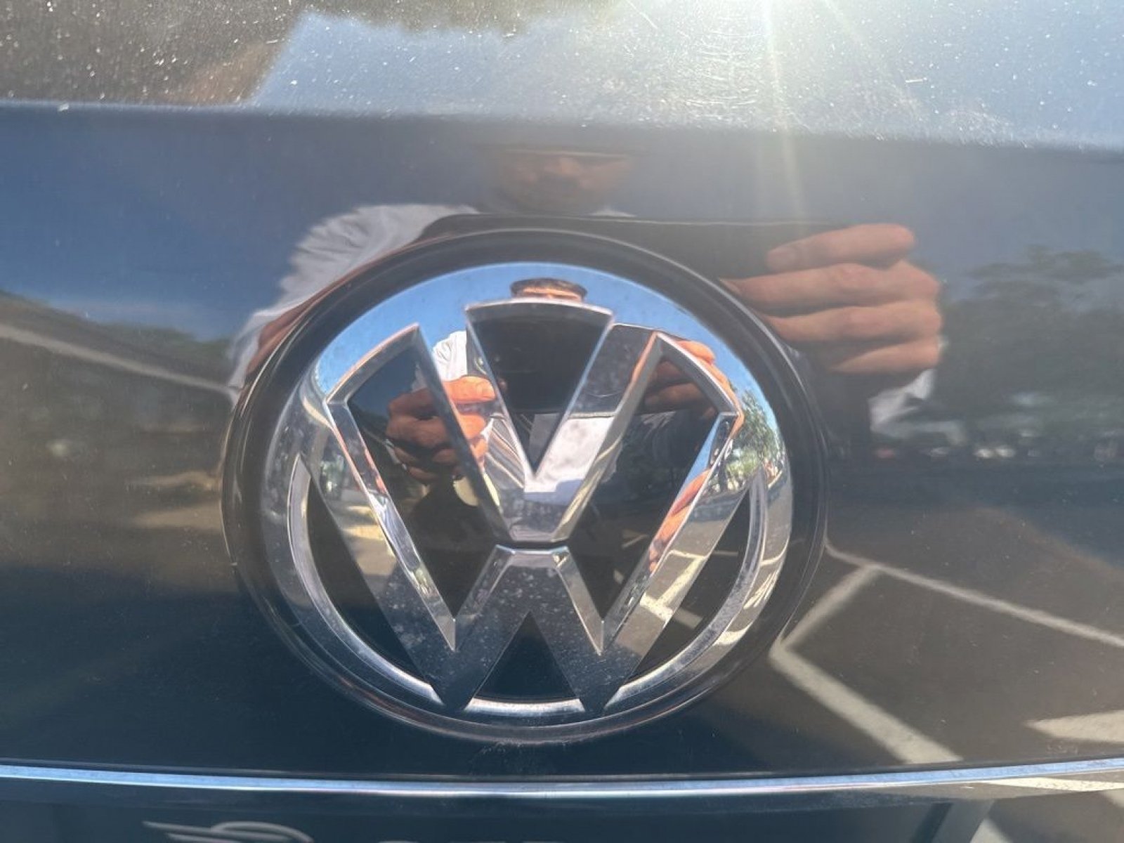Used 2018 Volkswagen Passat 2.0T SE FWD image 15