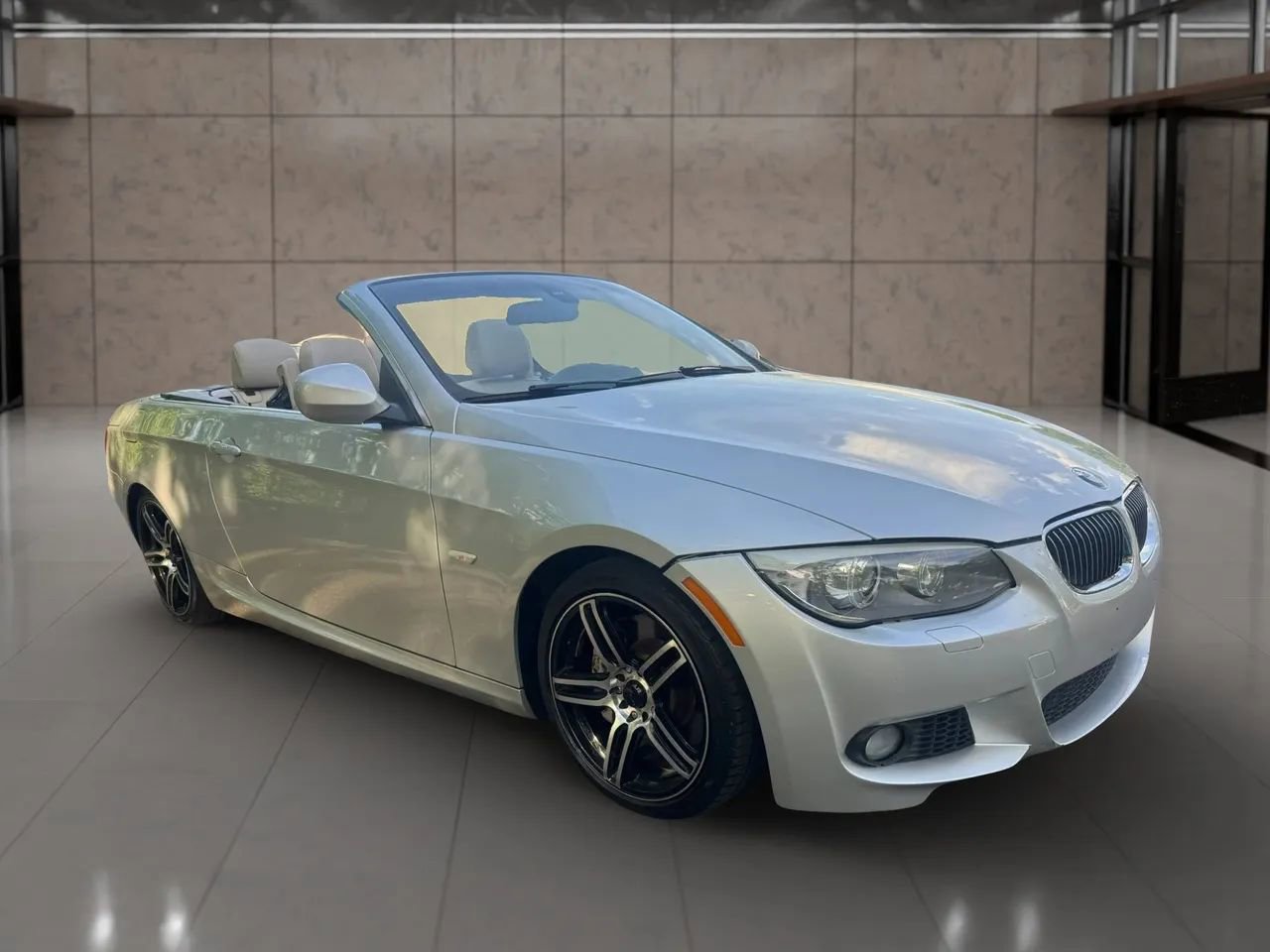 Used 2012 BMW 335i Convertible RWD image 7