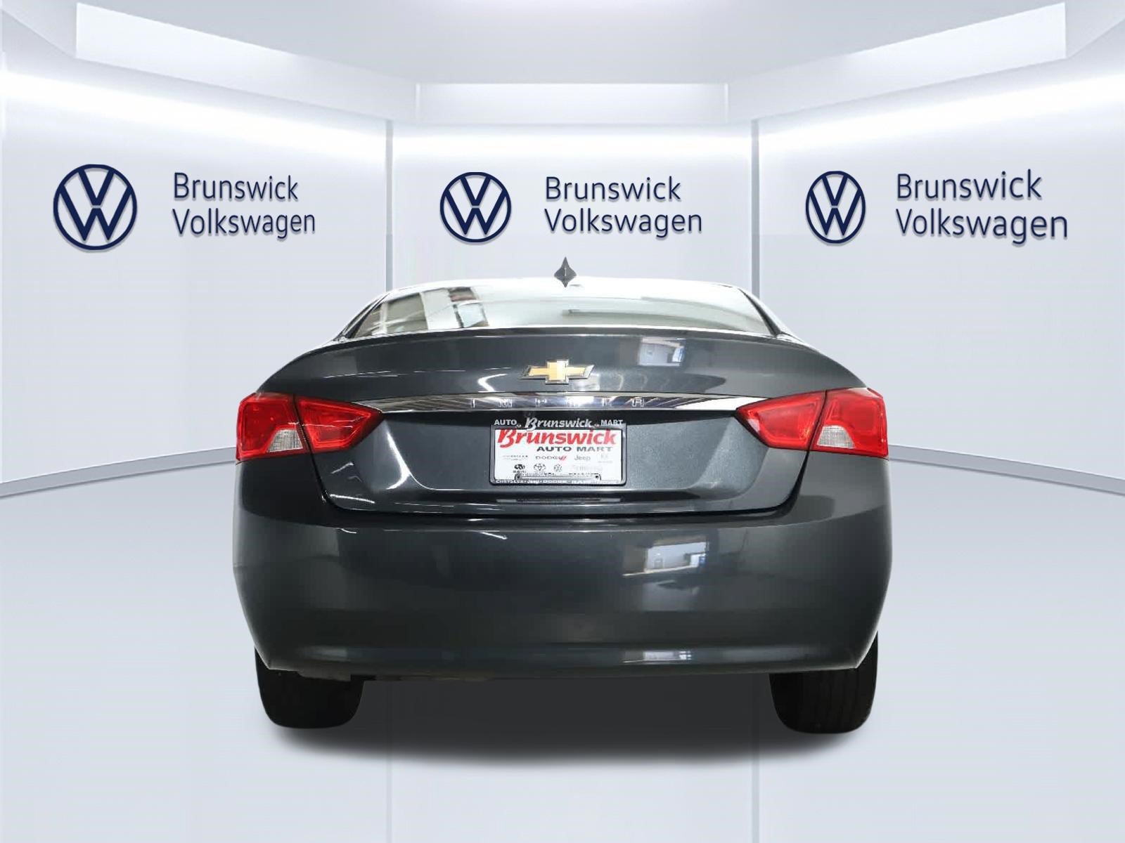Used 2018 Chevrolet Impala LS FWD image 40