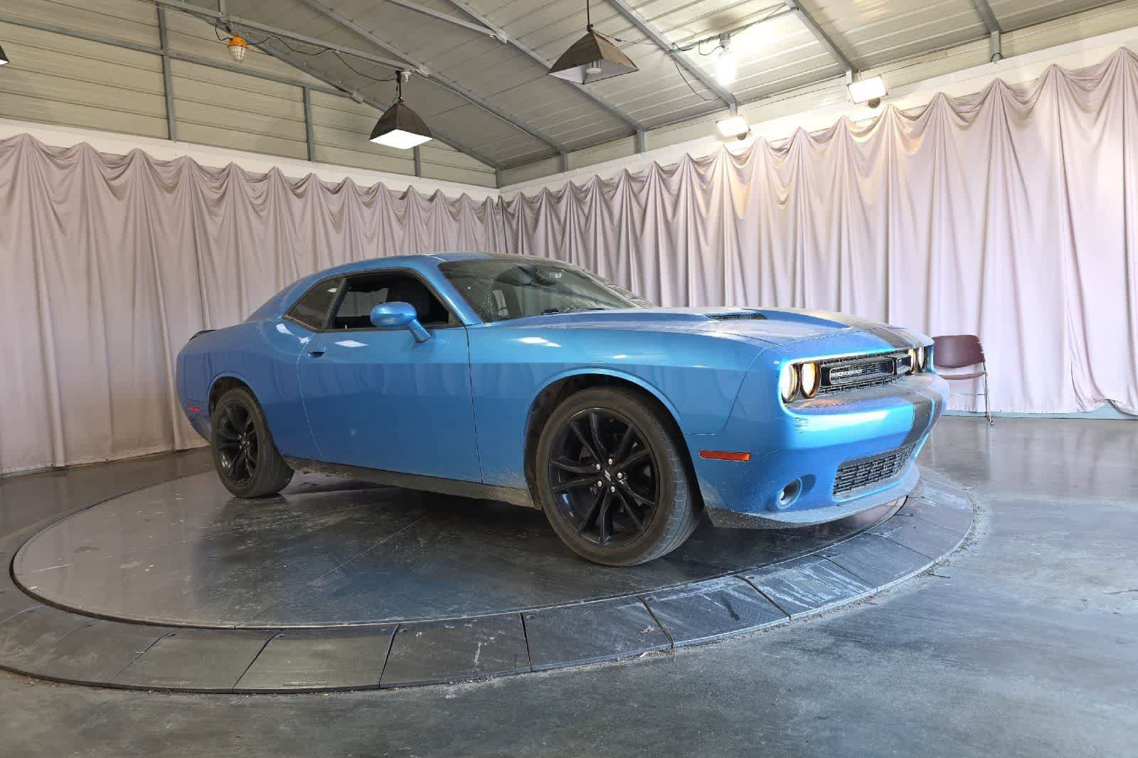 Used 2018 Dodge Challenger SXT w/ Blacktop Package RWD image 10