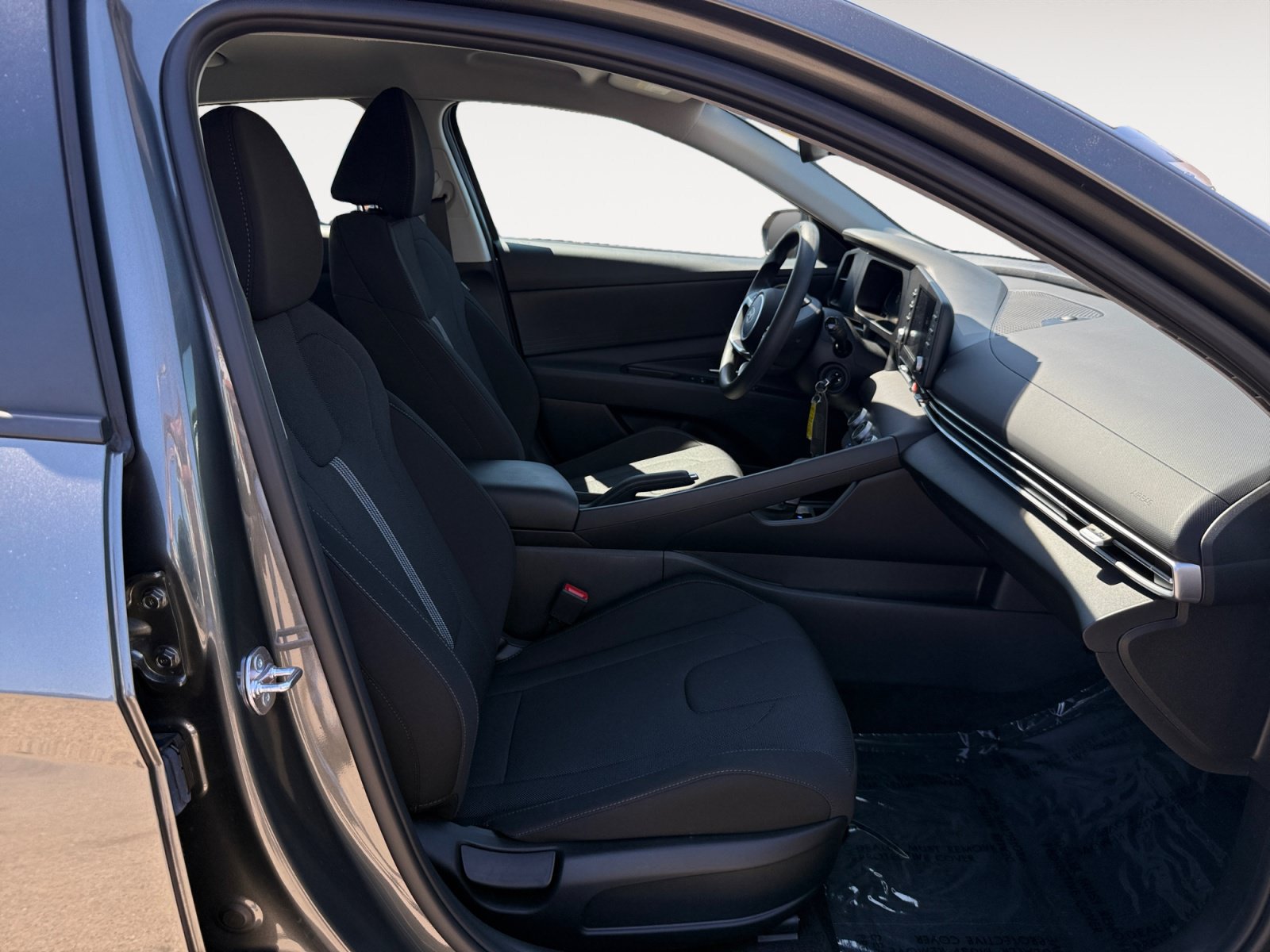 Certified 2026 Hyundai Elantra SE FWD image 19