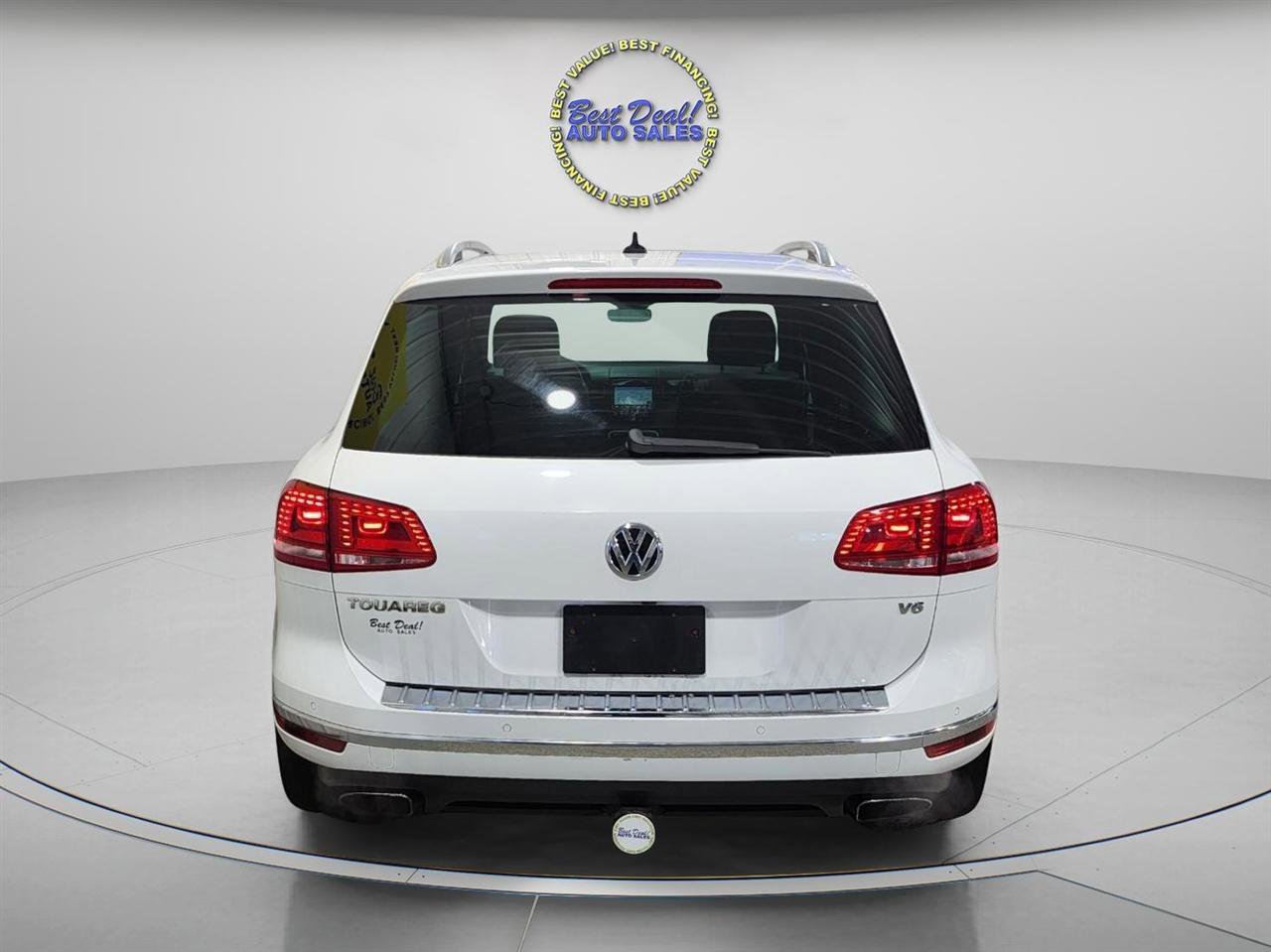 Used 2017 Volkswagen Touareg Wolfsburg Edition AWD/4WD image 5