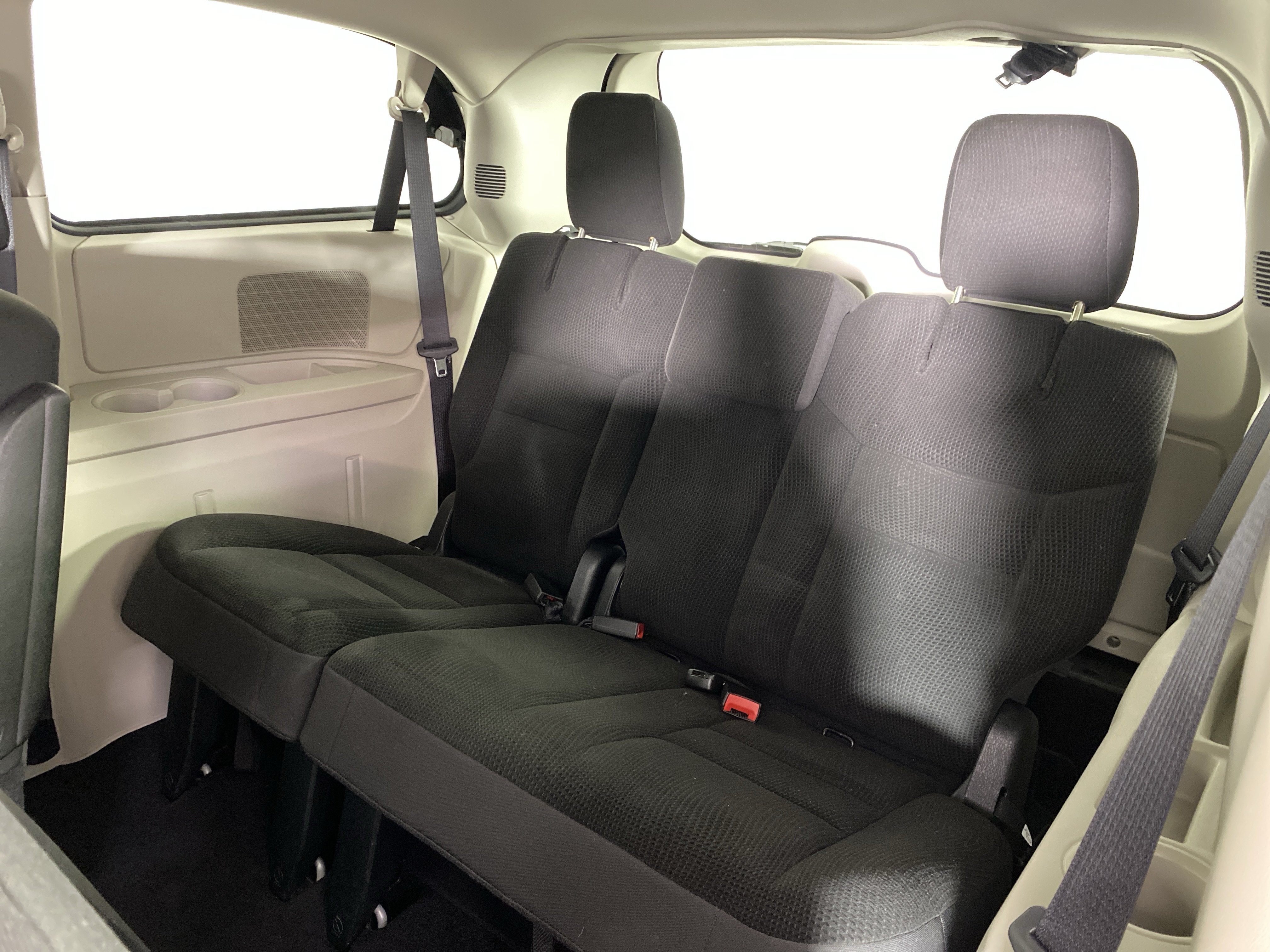 Used 2017 Dodge Grand Caravan SE w/ Power Window Group FWD image 32