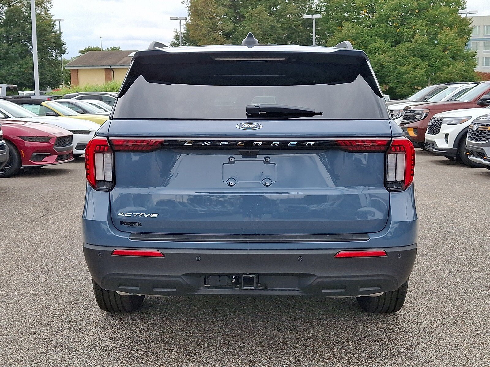 New 2026 Ford Explorer Active RWD image 5