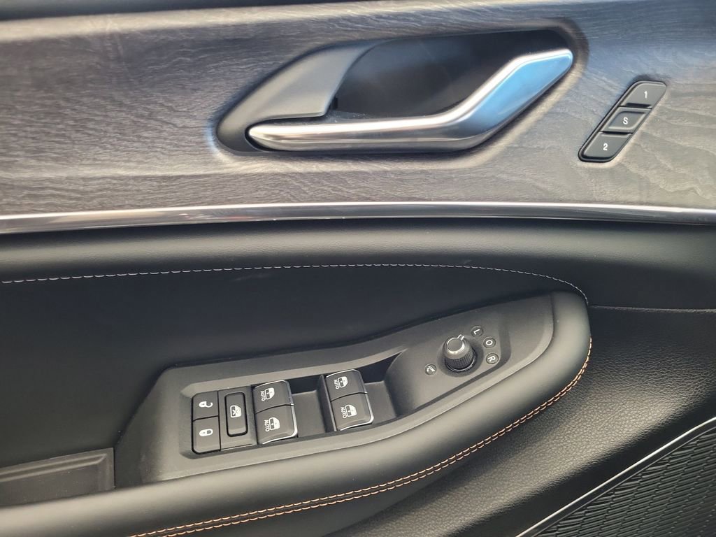 New 2025 Jeep Grand Cherokee Overland w/ Trailer Tow Package image 16