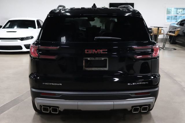 Used 2026 GMC Acadia Elevation w/ Elevation Premium Package FWD image 4