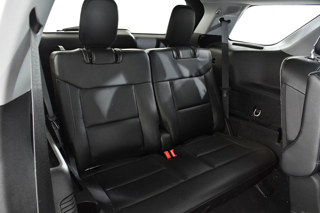 Used 2023 Ford Explorer XLT w/ Equipment Group 202A image 20