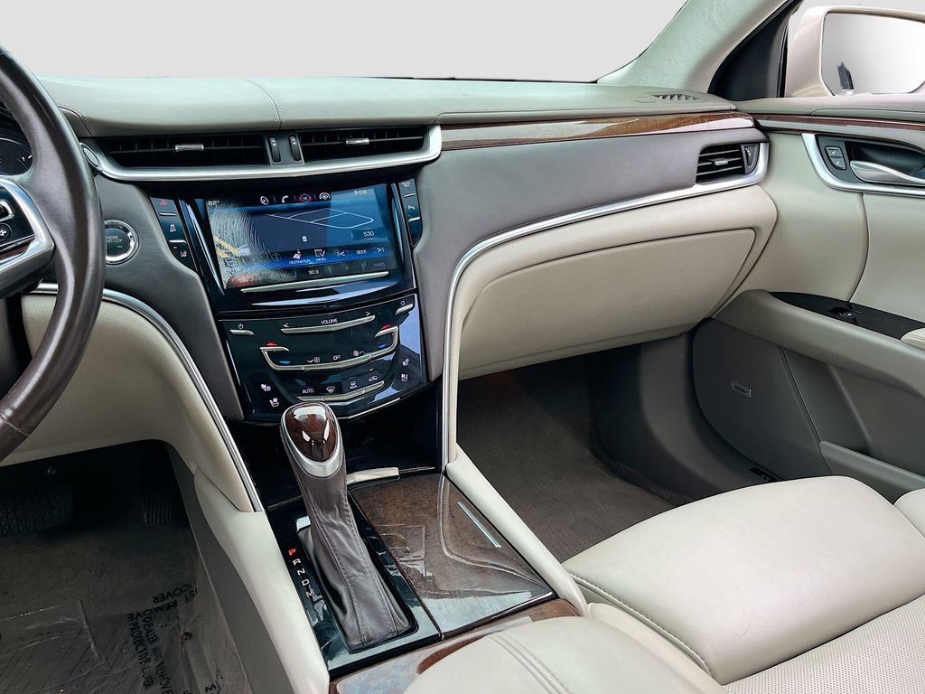 Used 2013 Cadillac XTS Platinum FWD image 25