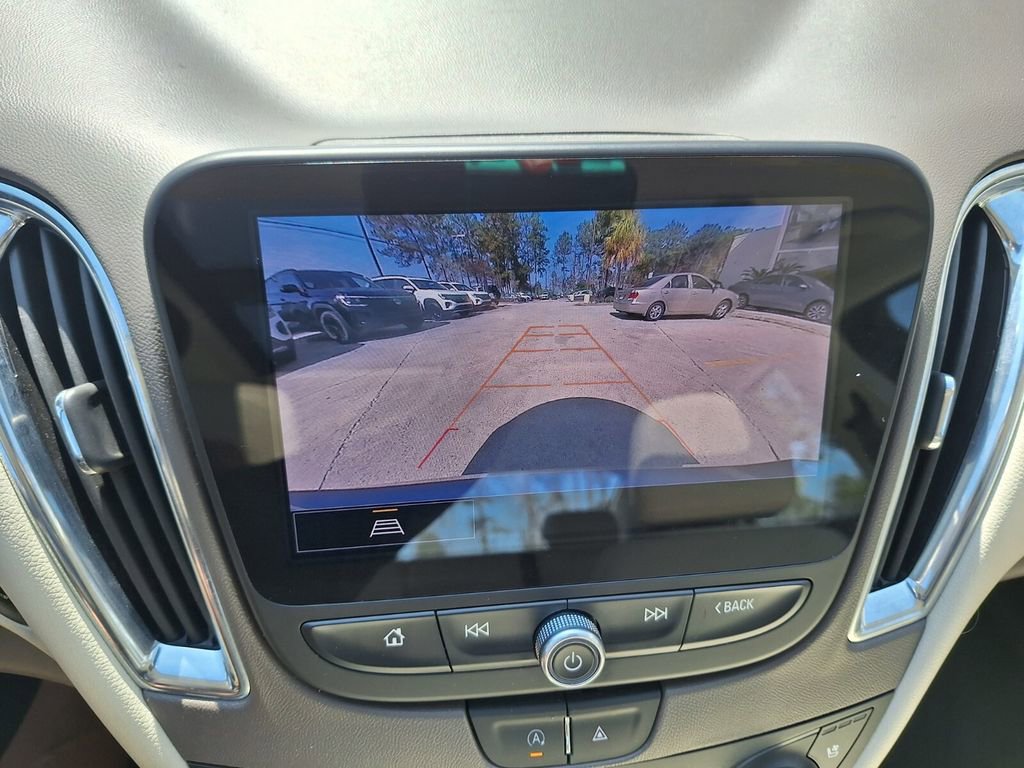 Used 2024 Chevrolet Malibu LT image 15