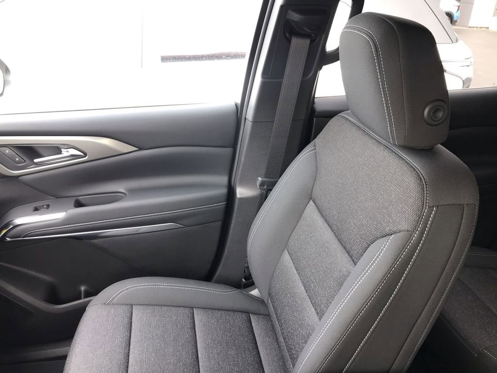 New 2026 Chevrolet Traverse LT w/ Midnight/Sport Edition image 23