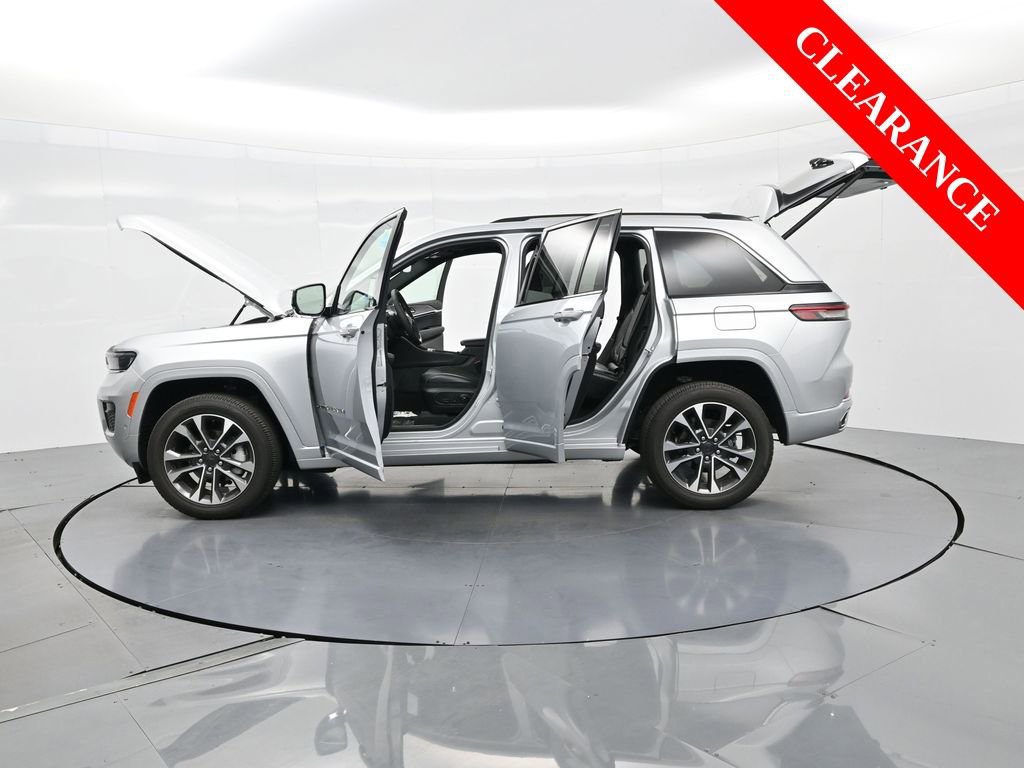 Used 2023 Jeep Grand Cherokee Overland image 38