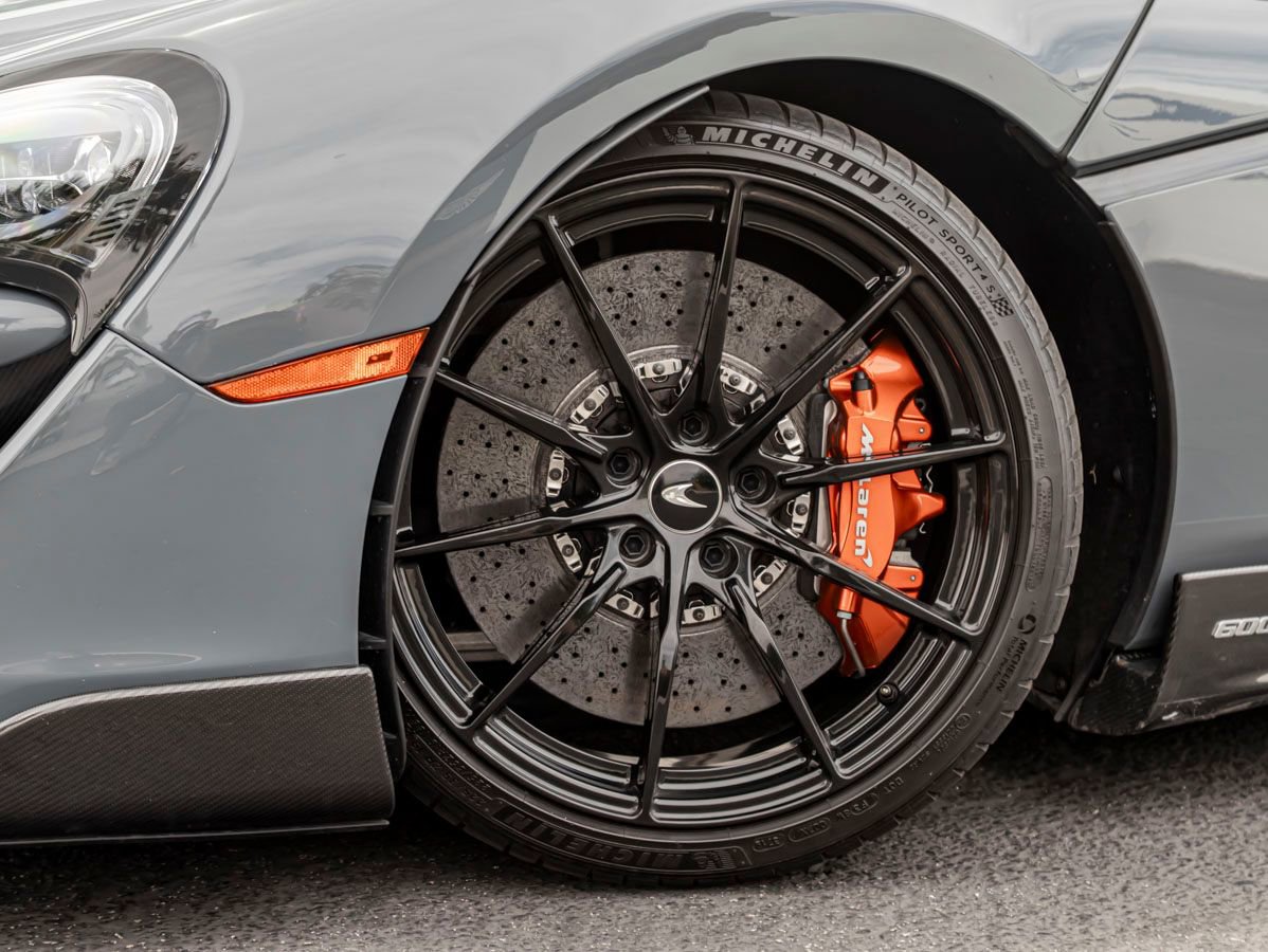 Used 2019 McLaren 600LT RWD image 11