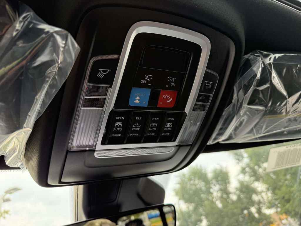 New 2026 RAM 1500 Rebel w/ Rebel Level 2 Equipment Group AWD/4WD image 28
