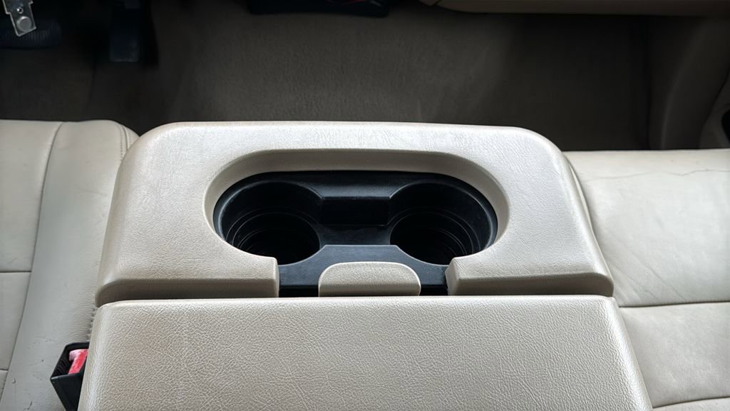 Used 2006 Ford F350 Lariat AWD/4WD image 25