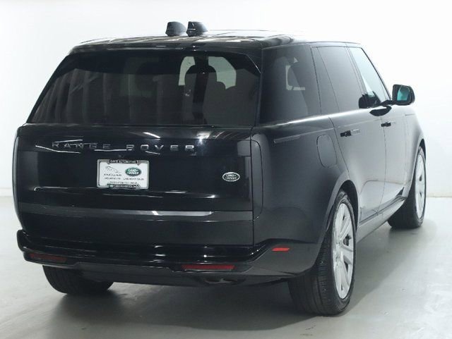 Used 2023 Land Rover Range Rover Long Wheelbase SE AWD/4WD image 9