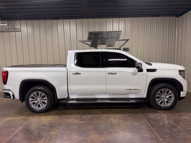 Used 2023 GMC Sierra 1500 Denali w/ Technology Package AWD/4WD image 7