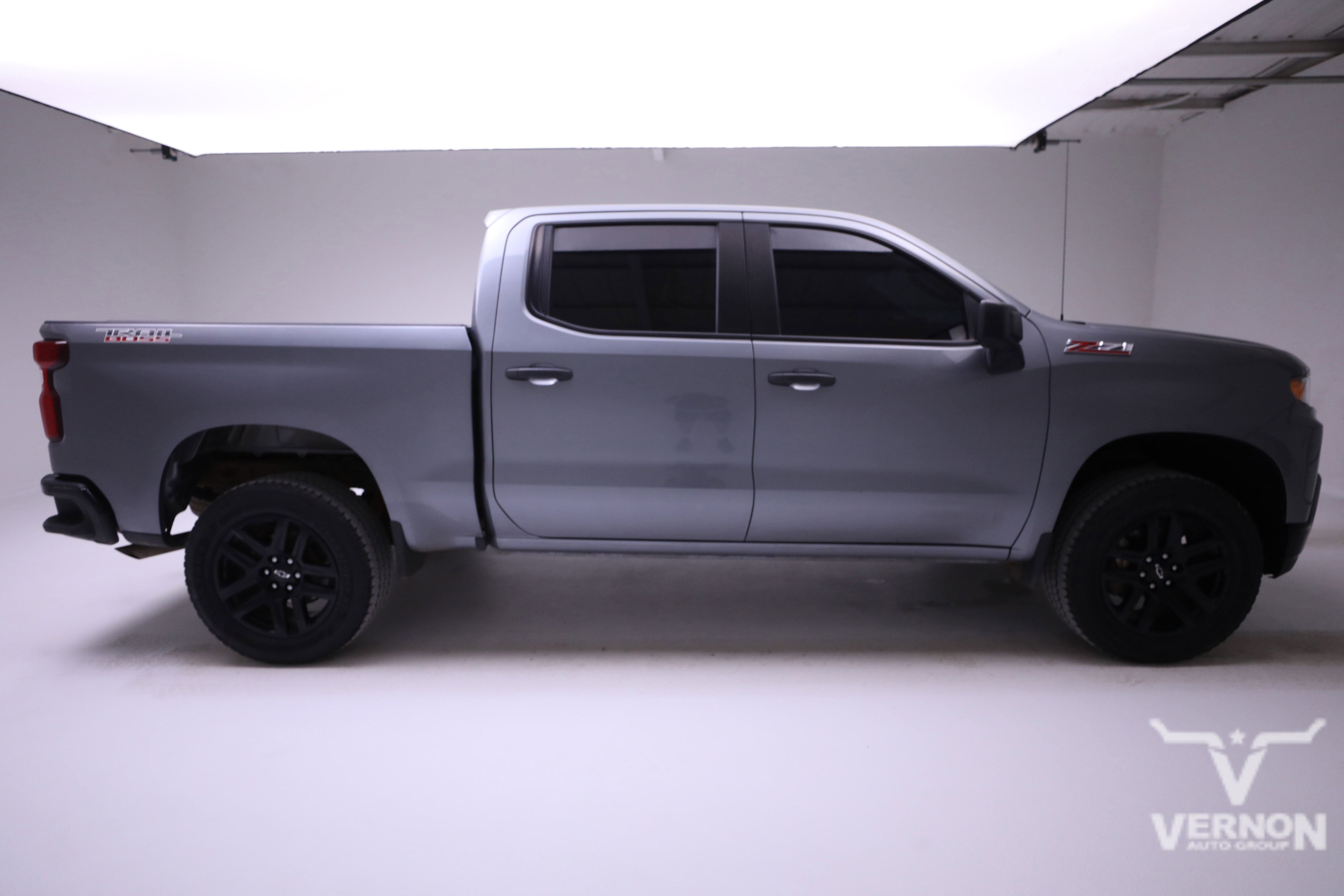 Used 2022 Chevrolet Silverado 1500 Custom Trail Boss w/ LPO, Dark Essentials Package image 6