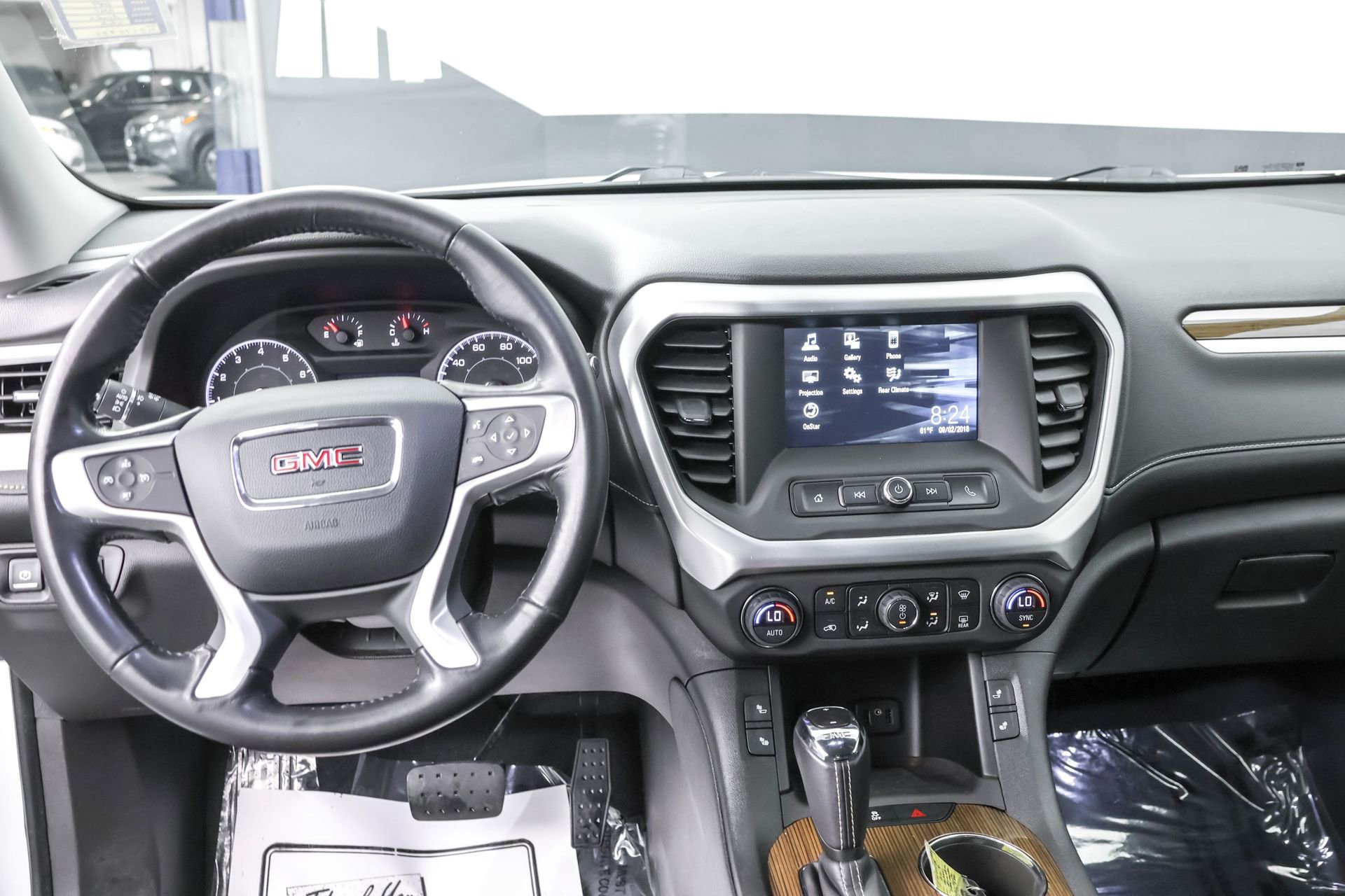 Used 2019 GMC Acadia SLE w/ Driver Alert Package I image 26