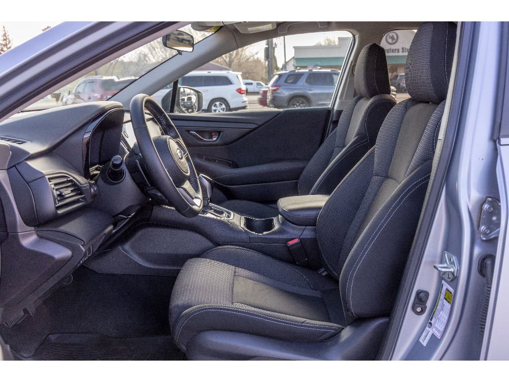 Used 2022 Subaru Outback Premium image 16
