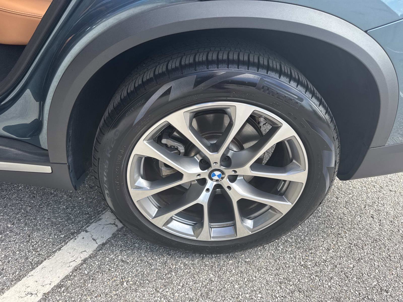 Certified 2025 BMW X5 xDrive40i image 11