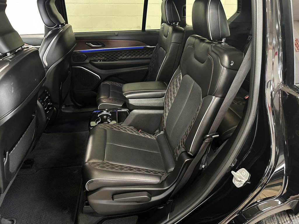 Certified 2022 Jeep Grand Cherokee L Summit w/ Luxury Tech Group V AWD/4WD image 37